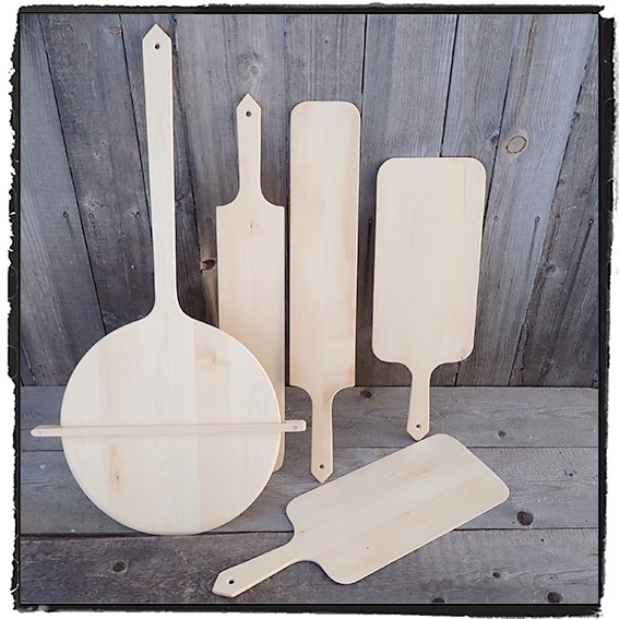 Traditionell bakspjälk, brödspade.
