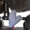 Reflex till barnvagn. Ett hjärta att hänga i barnvagnen. Sytt i reflextyg