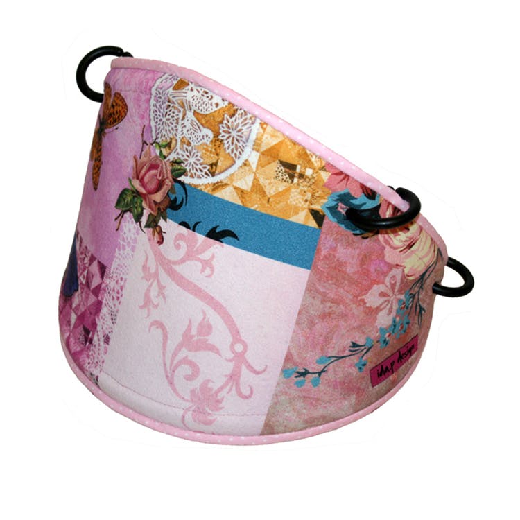 solskydd barnvagn med rosa fjärilar. Sätts fast med barnvagnsringar i suffletten