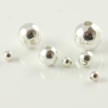 Silverfärgad pärla 6 mm