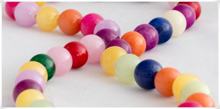 Halsband med färgad jade  (360)