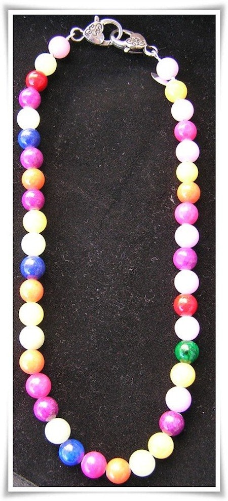 Halsband med färgad jade  (360)