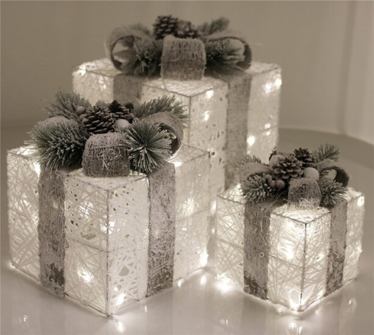 Julklappar med belysning, set med 3 st, vit 230V