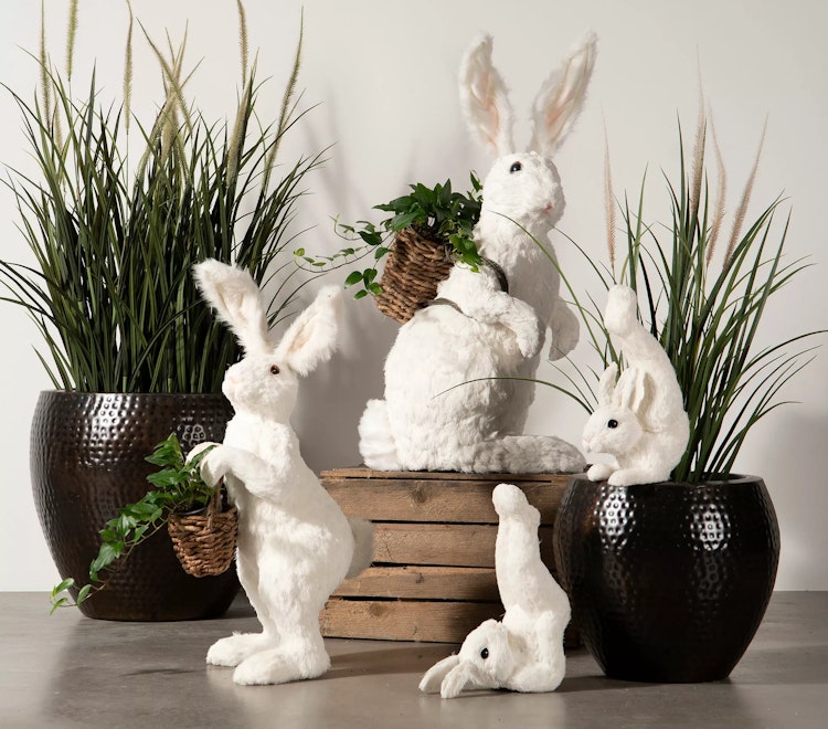 Hare Workout Vit 14x26x34cm. Par. Förbeställning