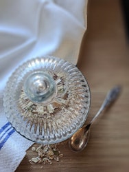 Glasskål av återvunnet glas