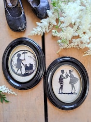 Vintage tavlor med siluettklippta motiv, 2 styck