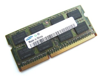 Samsung 2GB PC3-8500S-07-10-F2 1066MHz 2Rx8 SODIMM  DDR3 (pulled)