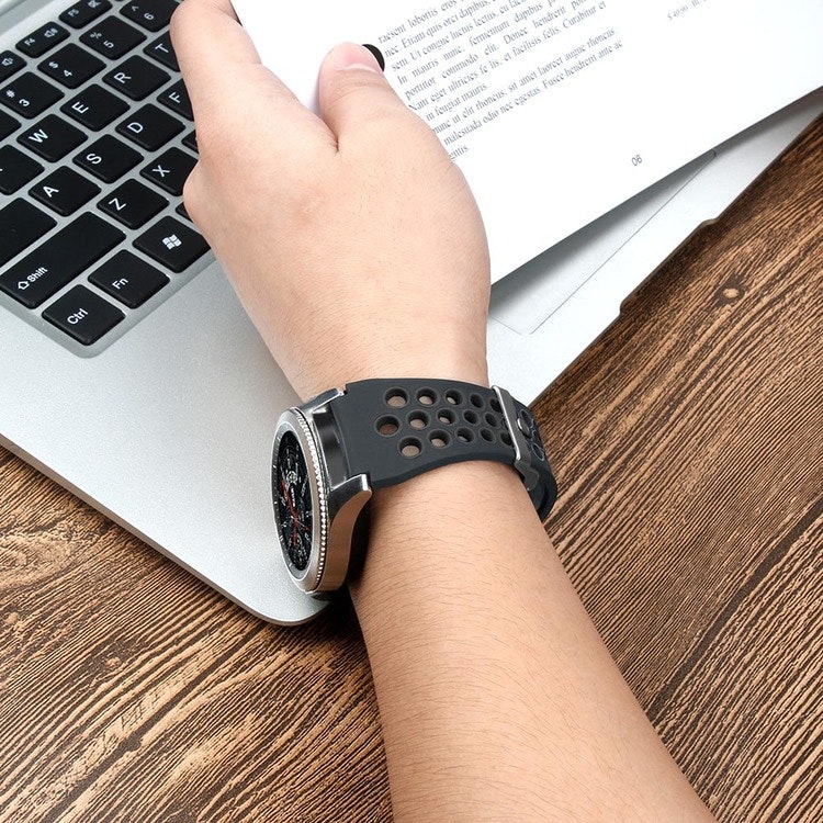 Samsung Galaxy Watch 46mm HELSVART