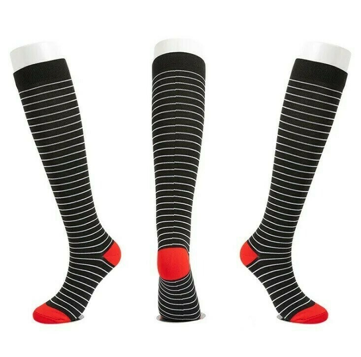 Stödstrumpor Black and red with stripes Nr 54