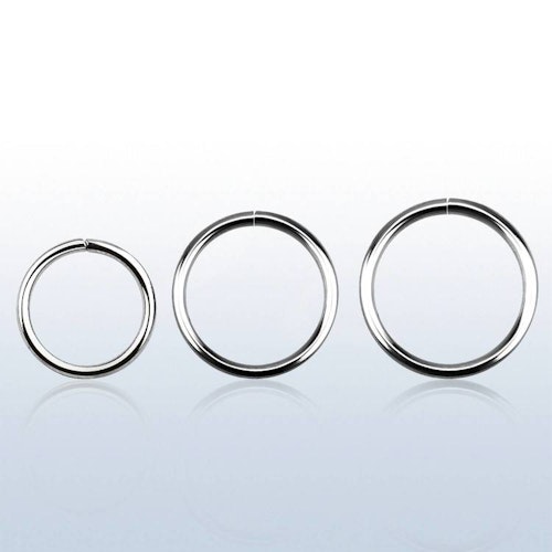 Sömlös / Seamless ring kirurgiskt stål 0.8mm