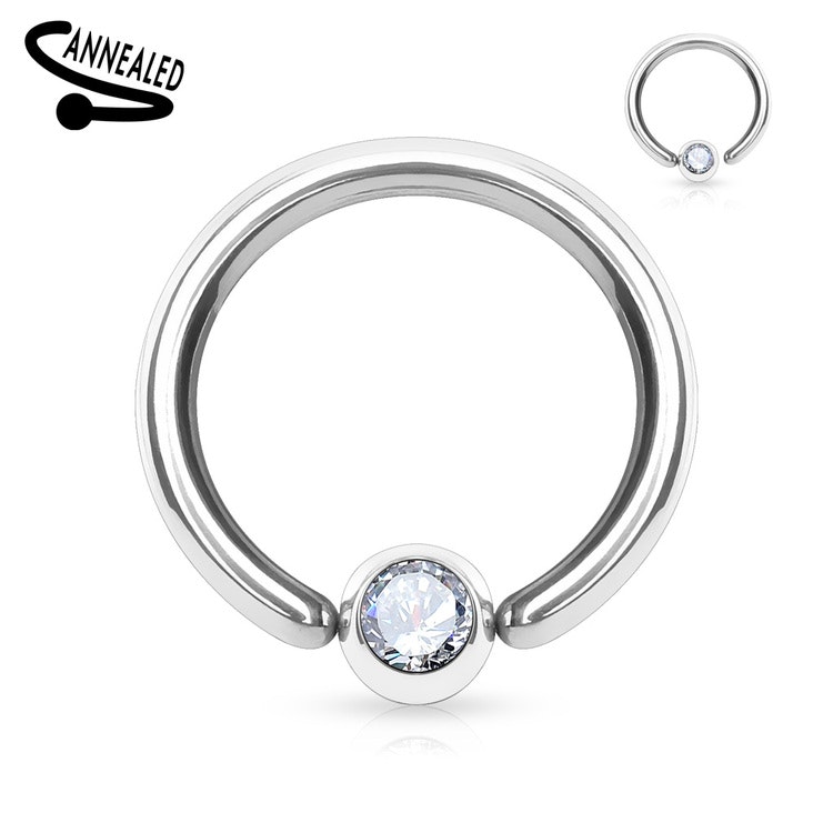 Hoop / Ring med fixerad crystal kula