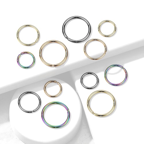 PVD-pläterad sömlös / seamless ring i grade 23 titanium 0.8mm
