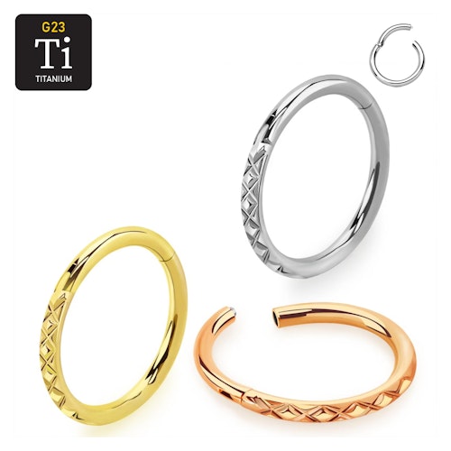 Titanium ring med gångjärn och diamantpräglad ytterkant