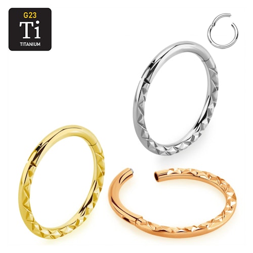 Titanium ring med gångjärn och diamantpräglad front