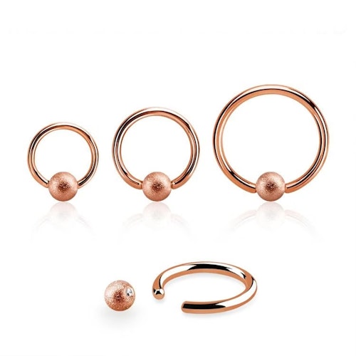 PVD-Pläterad BCR 1.6mm med 5mm frostad kula roséguld