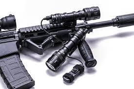 NEXTORCH WL50 IR Weapon Flashlight - Vapenlampa 860LM