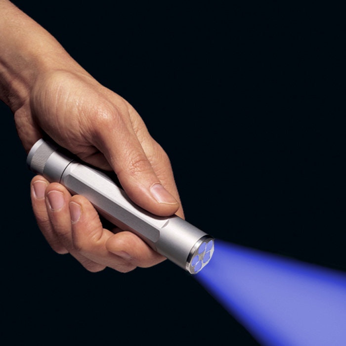 NITE IZE INOVA™ X5 UV-LAMPA