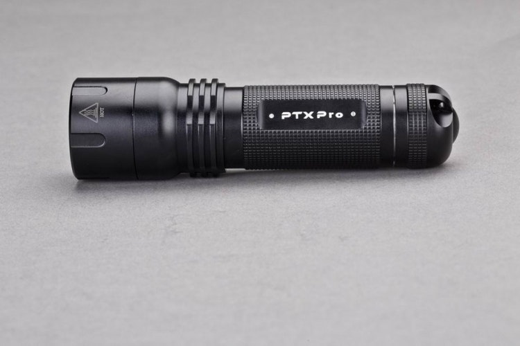 PTX PRO 3xAAA, 230 Lumen Polisficklampa