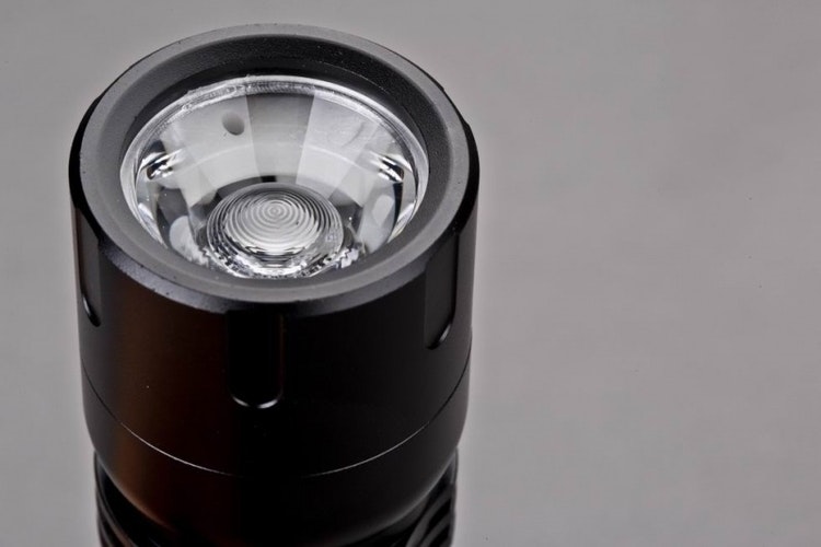 PTX PRO 3xAAA, 230 Lumen Polisficklampa