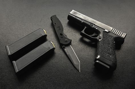SOG Flash II Tanto Black TiNi