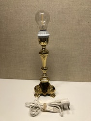 BORDSLAMPA, mässing, barockstil, 1900-talets andra hälft.