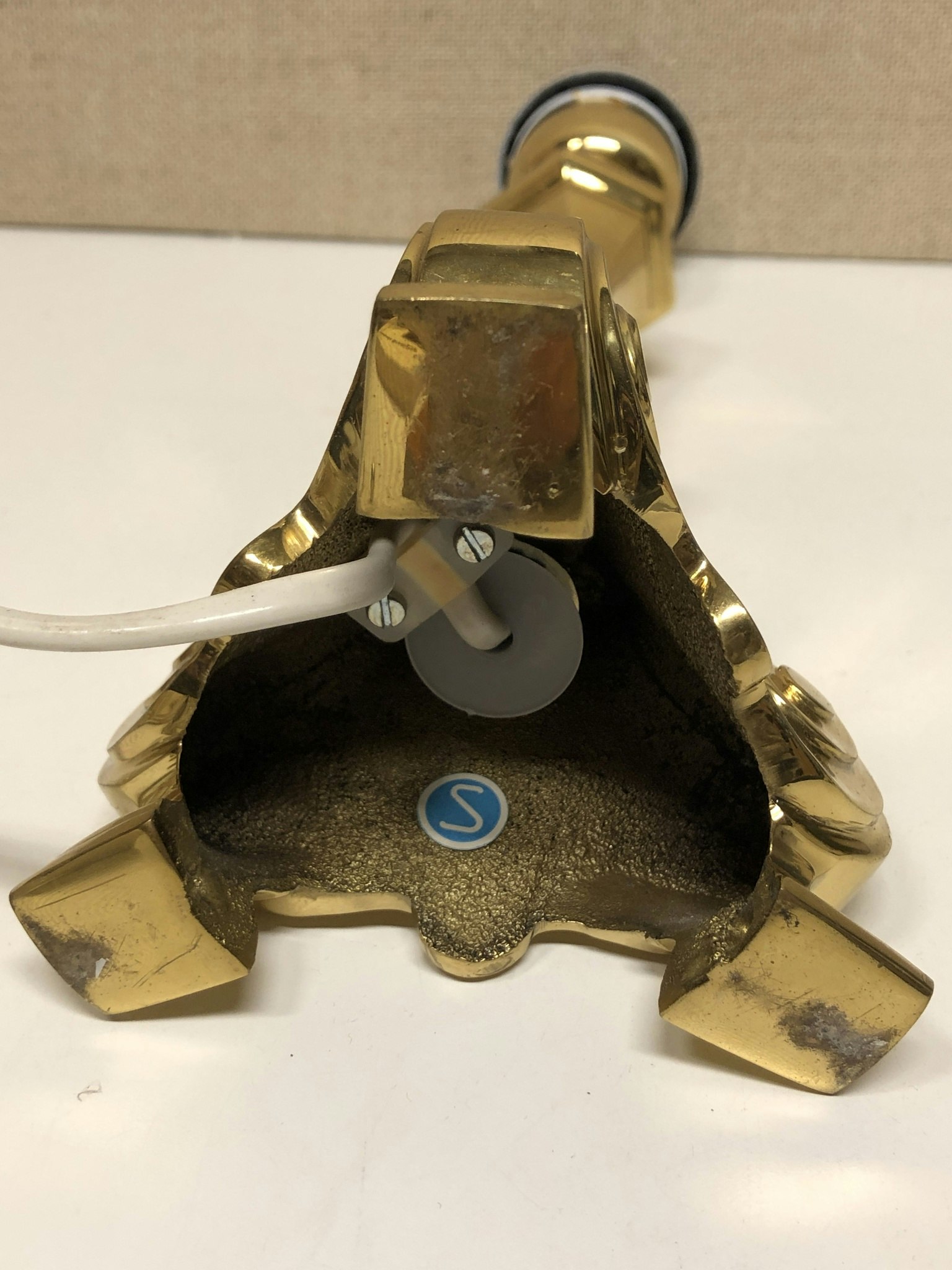 BORDSLAMPA, mässing, barockstil, 1900-talets andra hälft.