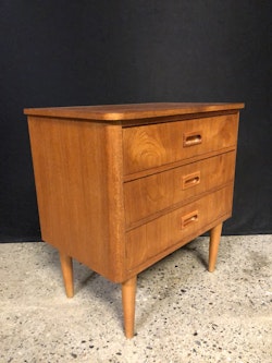 BYRÅ, teak, 1950/60-tal.