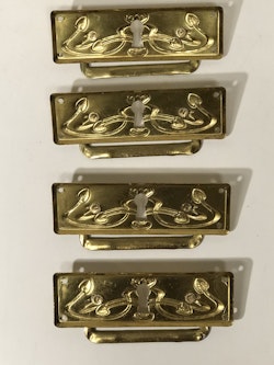 MÖBELHANDTAG 4 st. mässing, Jugend, 1900.