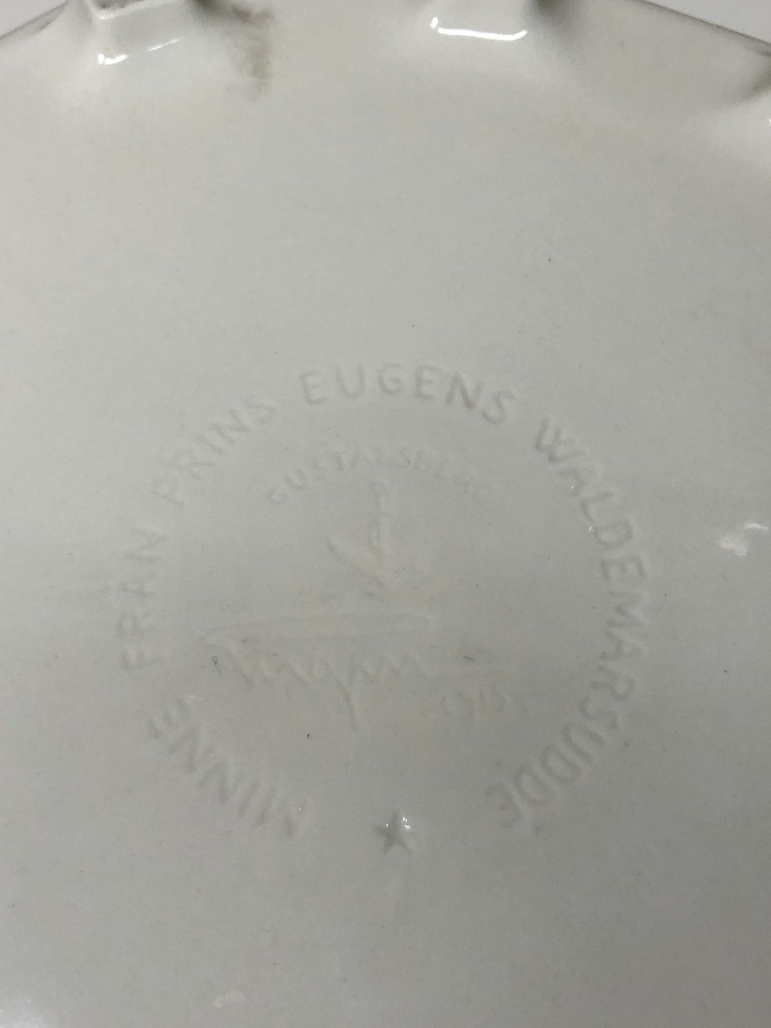 YTTERFODER, porslin, Nr 3  "Waldemarsudde" Prins Eugen, Gustavsberg.