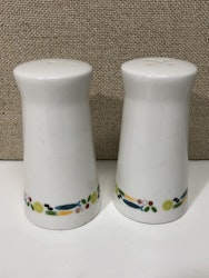 SALT & PEPPER SHOTS, porcelain, 1950s/60s.