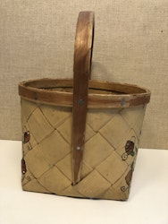 CHIP BASKET, painted, 20th century.