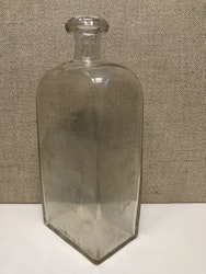 BRÄNNVINSFLASKA, etsad dekor, 1800-tal