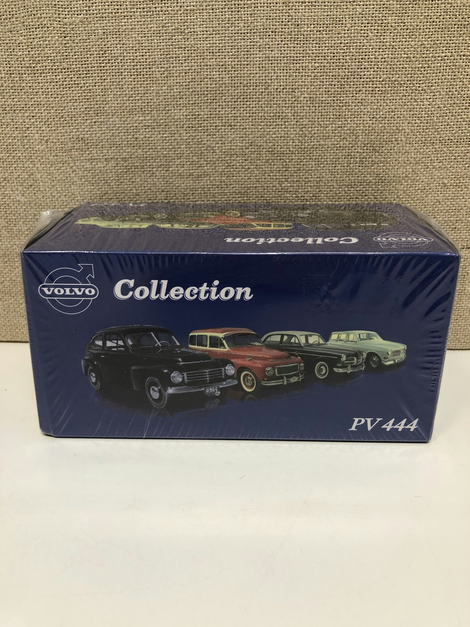 VOLVO PV 444, Atlas Collection.