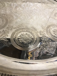 BRICKA, nysilver, 1900-tal.