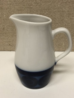 MJÖLKANNA, porslin, "Agda" Christina Campell, Rörstrand.