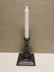 CANDLEHOLDER, tin, baroque style, 20th century.