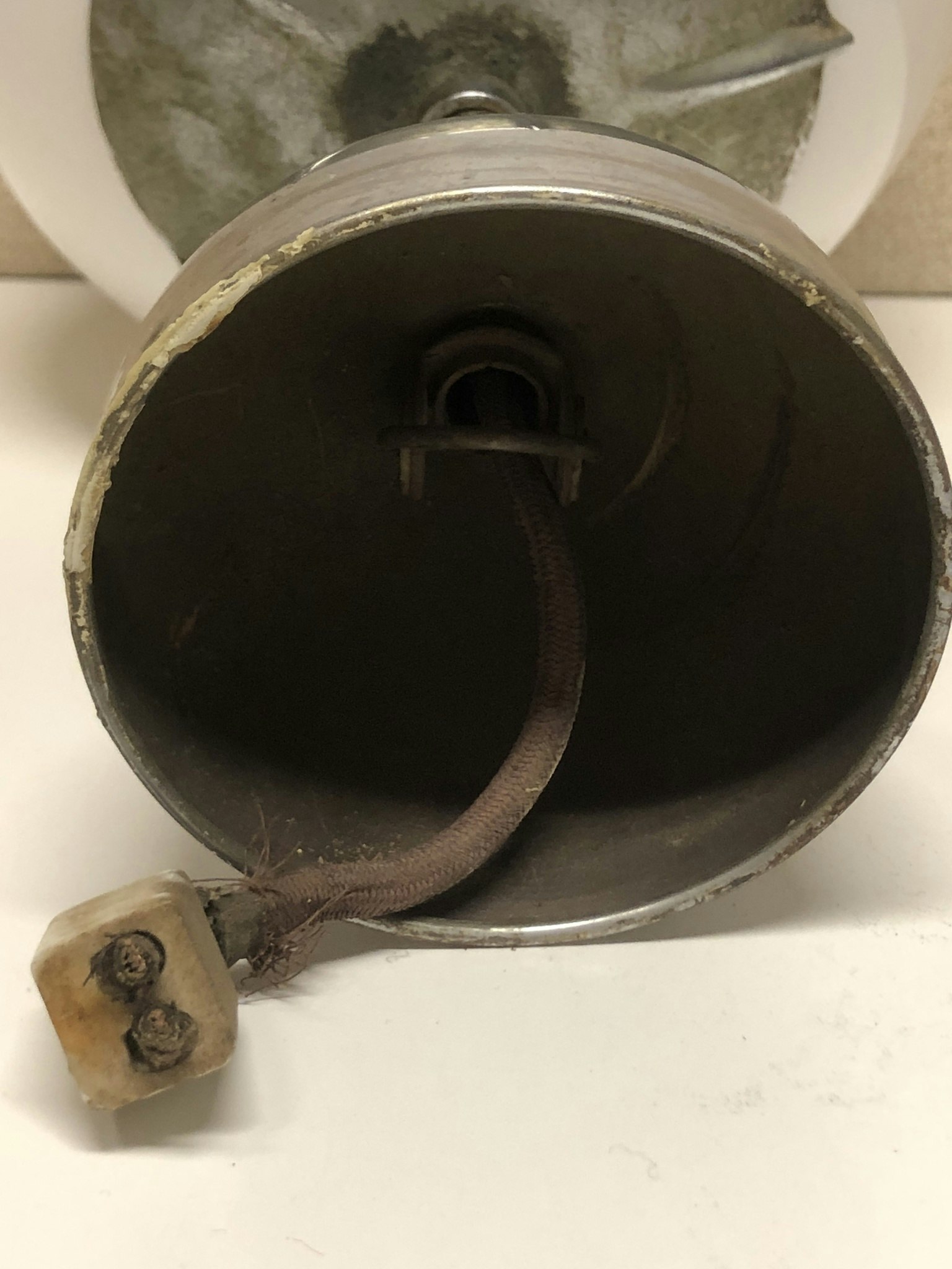 TAKLAMPA, glob modell, Funkis, 1900- talets första hälft.