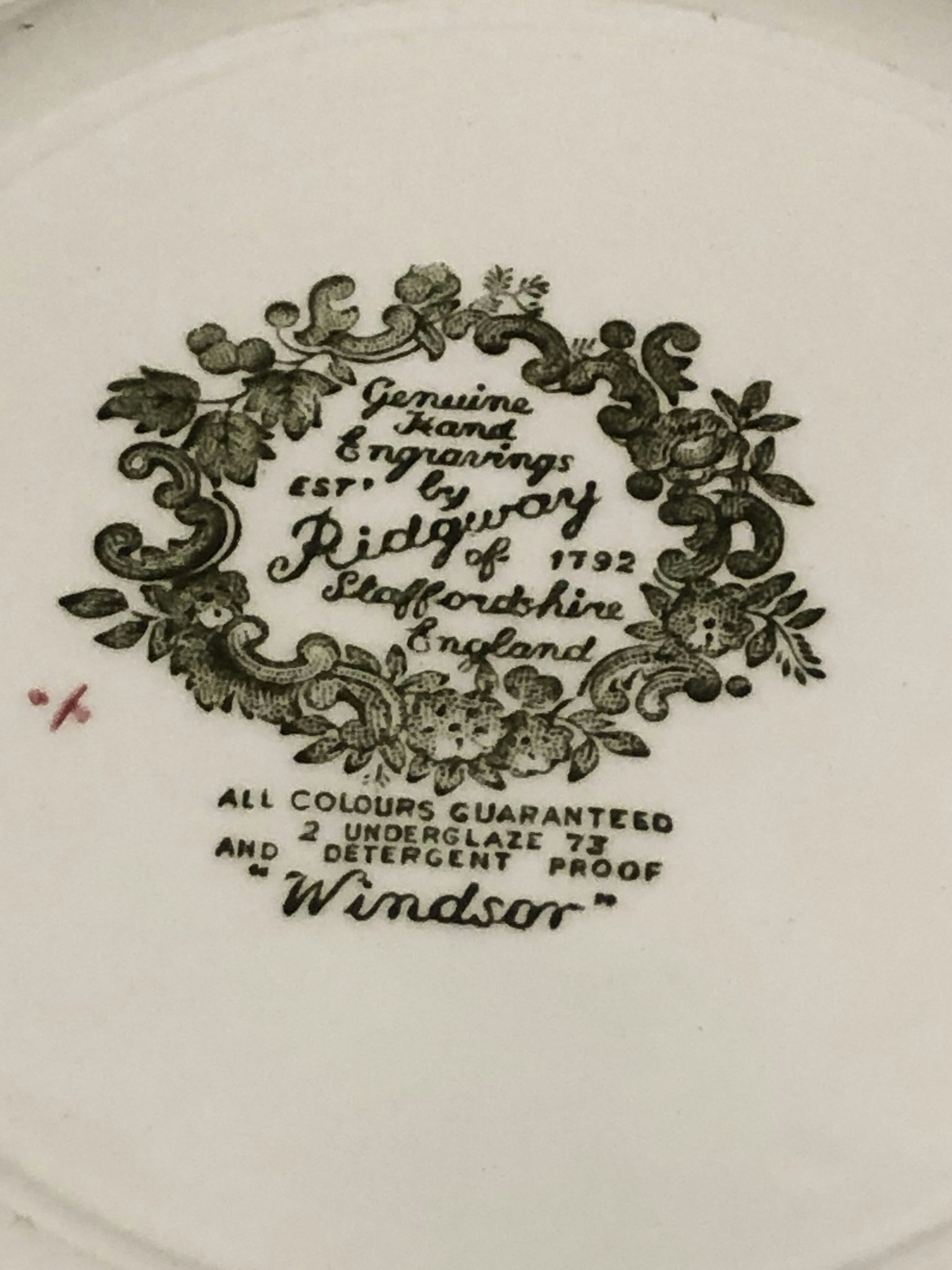 DJUPTALLRIKAR/ASSIETTER 6 st. porslin, "Windsor", Ridgway of Staffordshire, England.