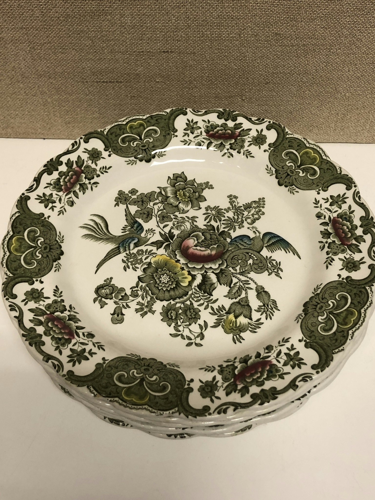 MATTALLRIKAR 7 st. porslin, "Windsor", Ridgway of Staffordshire, England.