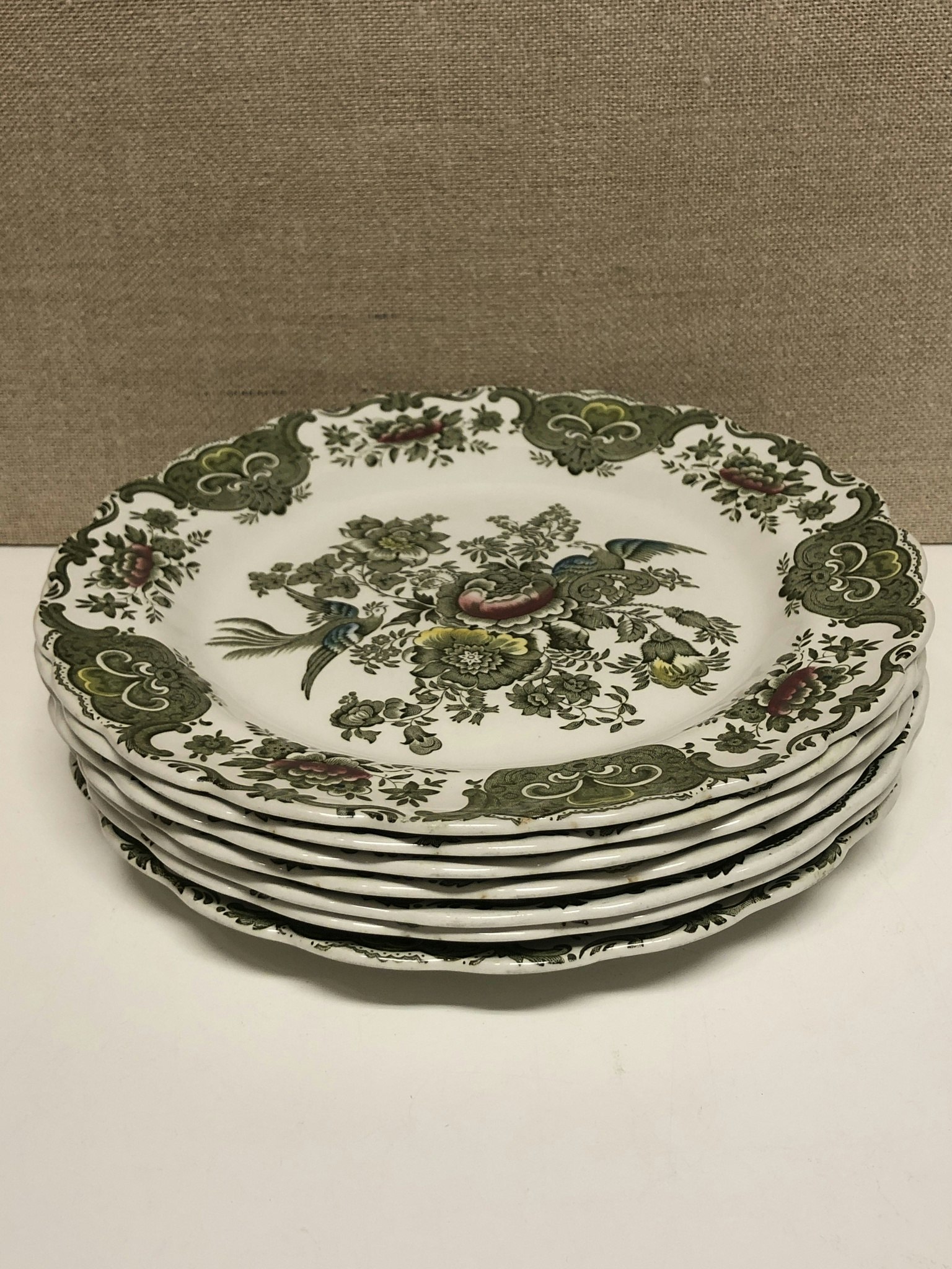 MATTALLRIKAR 7 st. porslin, "Windsor", Ridgway of Staffordshire, England.