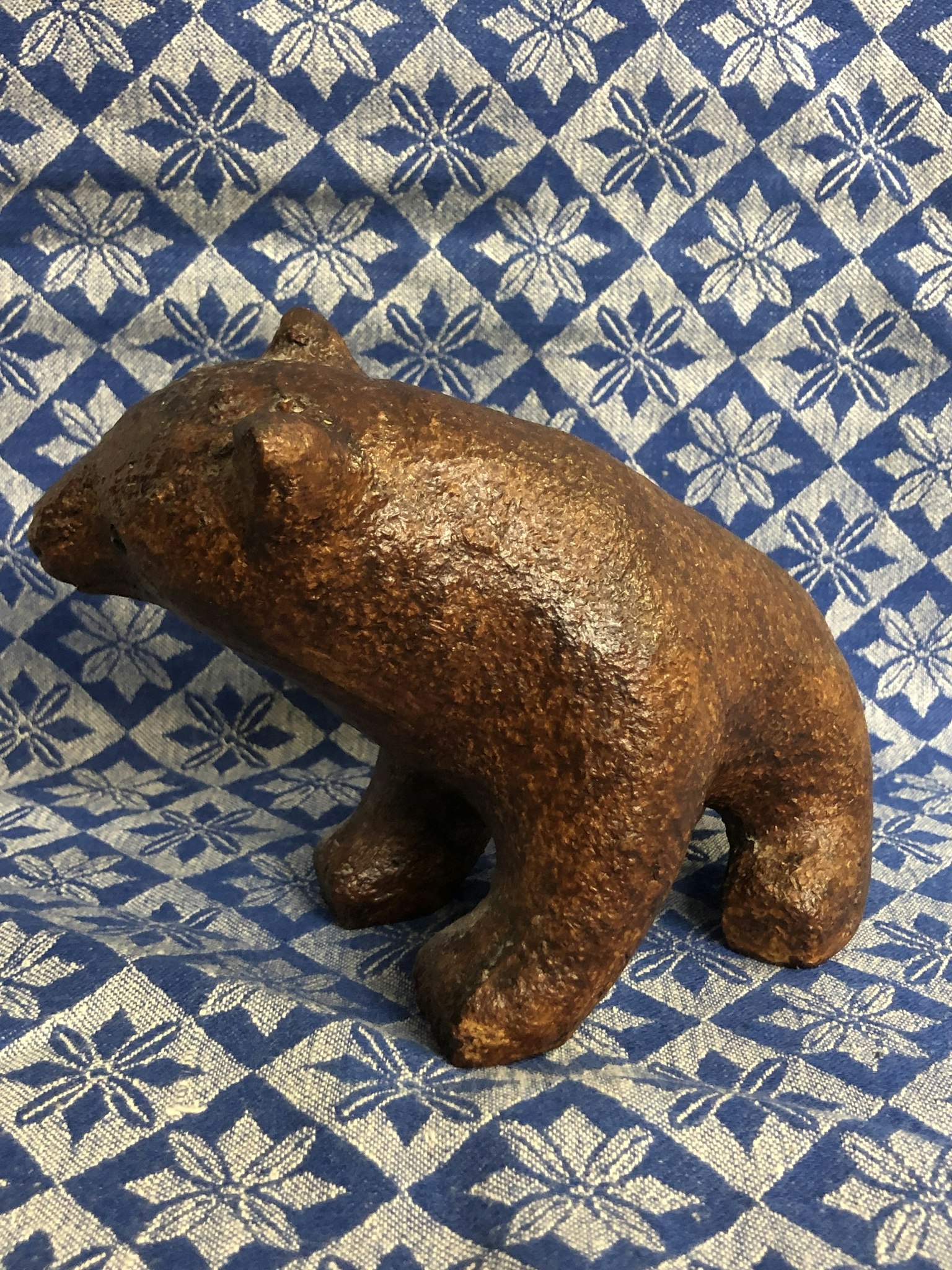 SKULPTUR, Björn, träkomposit, Carl Roos, Hammerdal.
