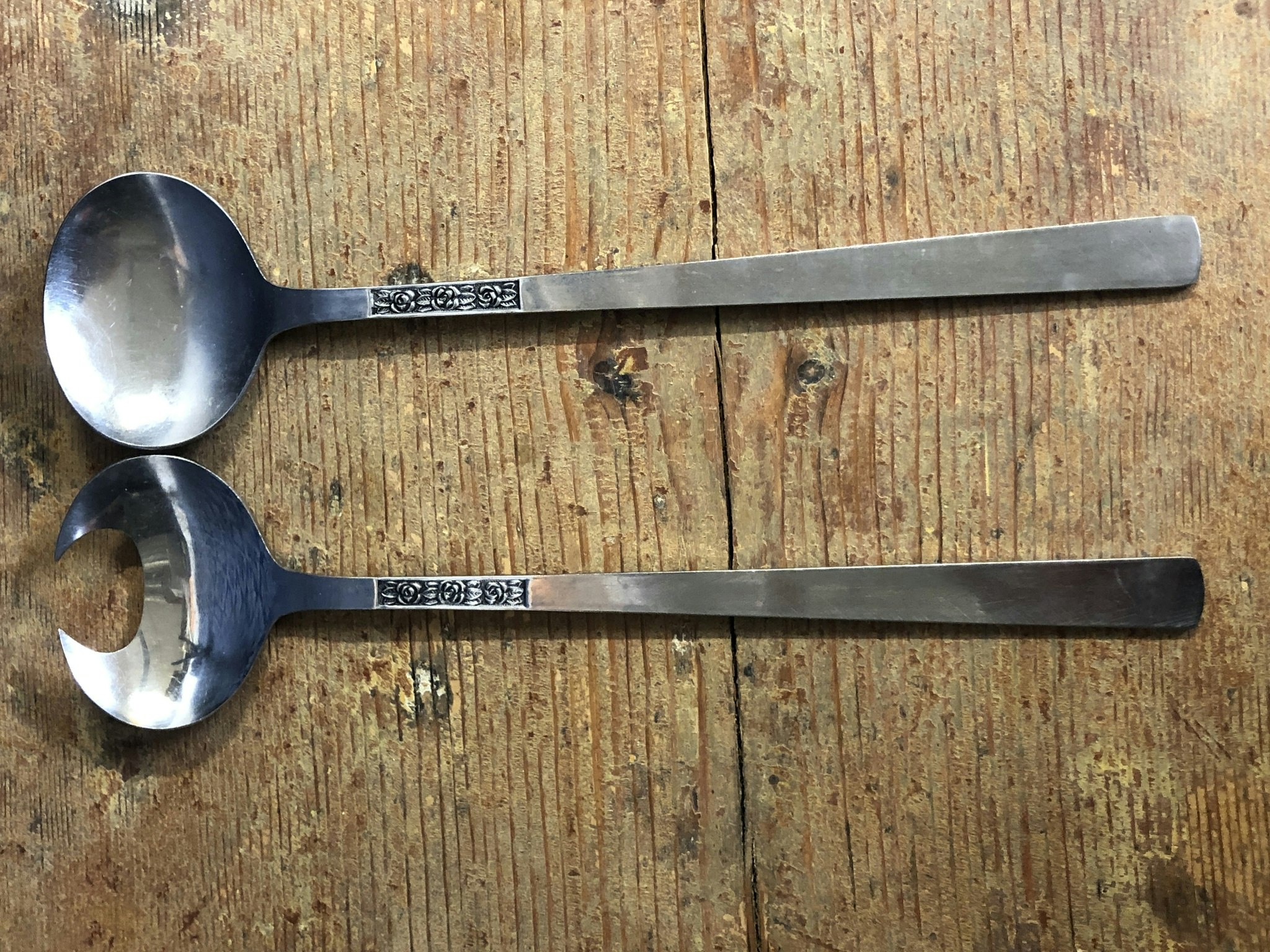 SALLADSBESTICK 2 del, "Rosen" Åhléns, 1960/70-tal.