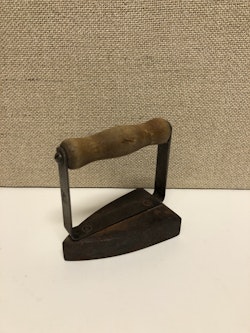 STRYKJÄRN, metall " barnmodell" 1900-talerts början.
