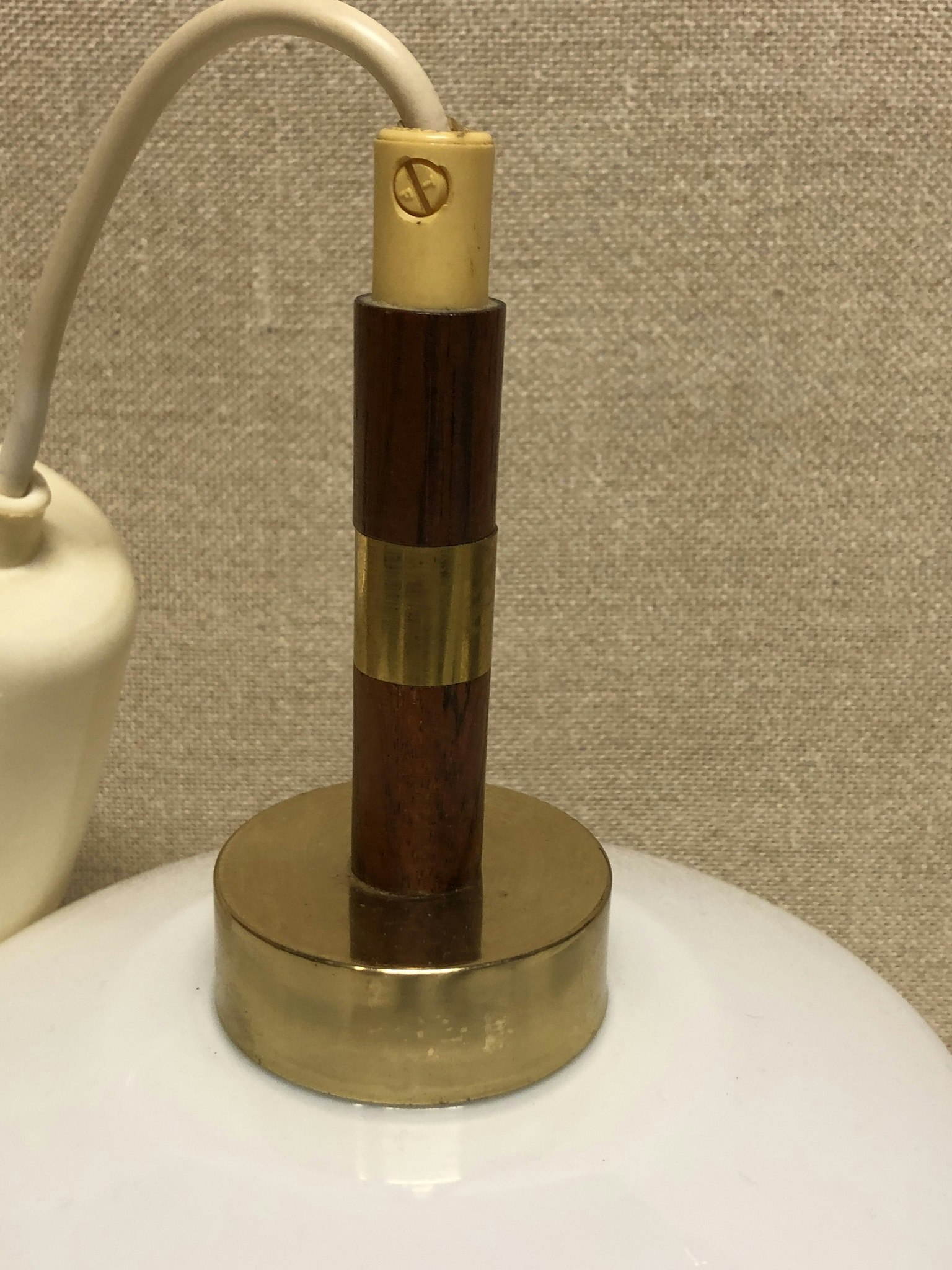 TAKLAMPA, glas/teak/mässing, 1960-tal.
