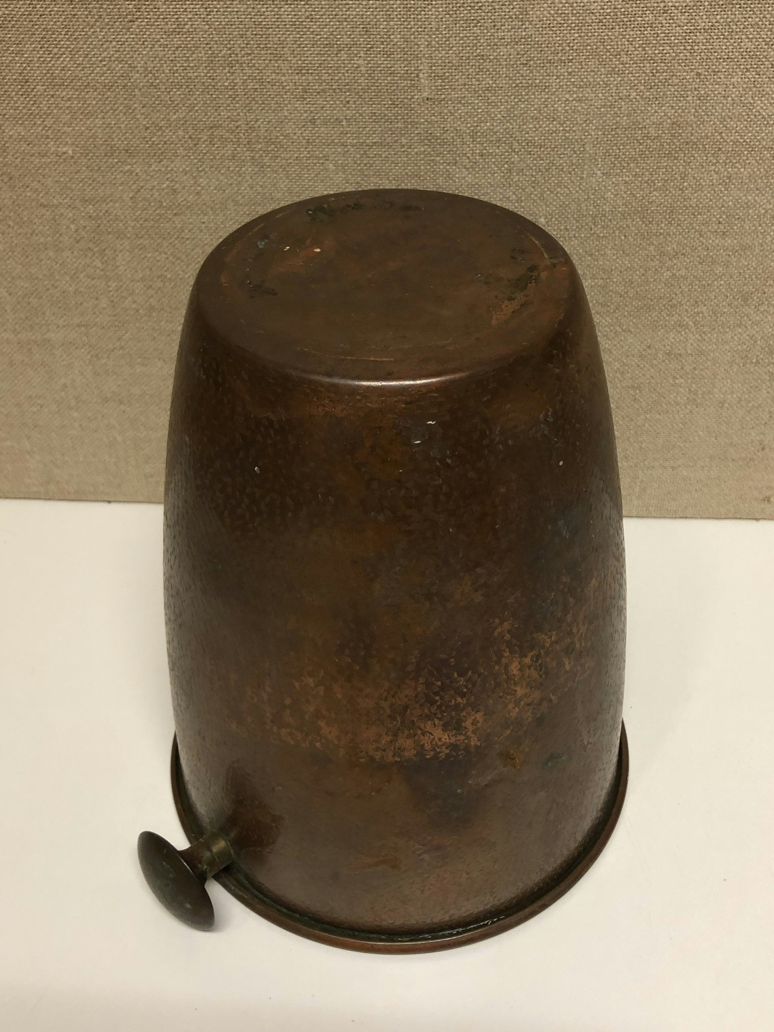CHAMPAGNEKYLARE, koppar, 1900-talets första hälft.