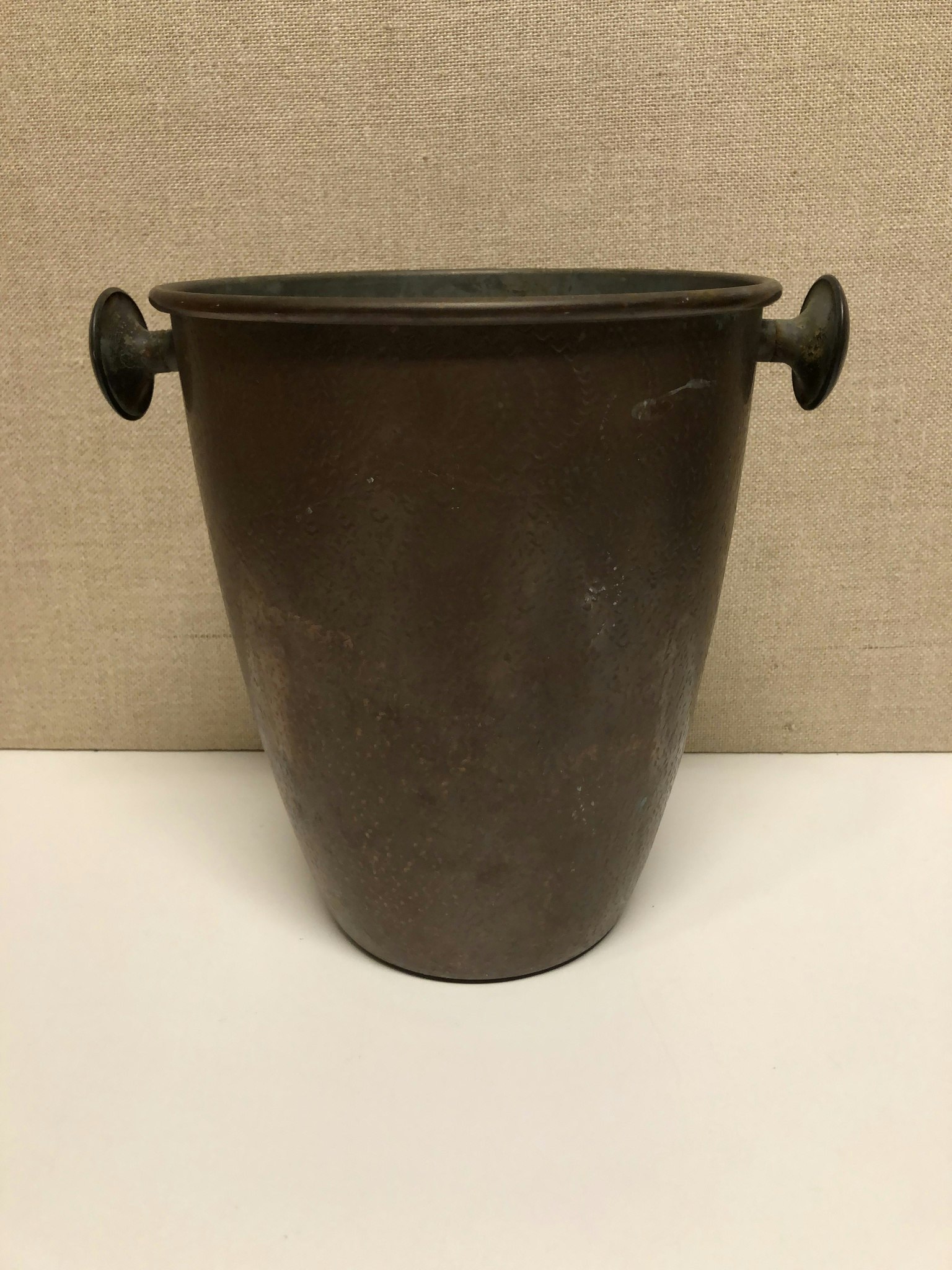 CHAMPAGNEKYLARE, koppar, 1900-talets första hälft.