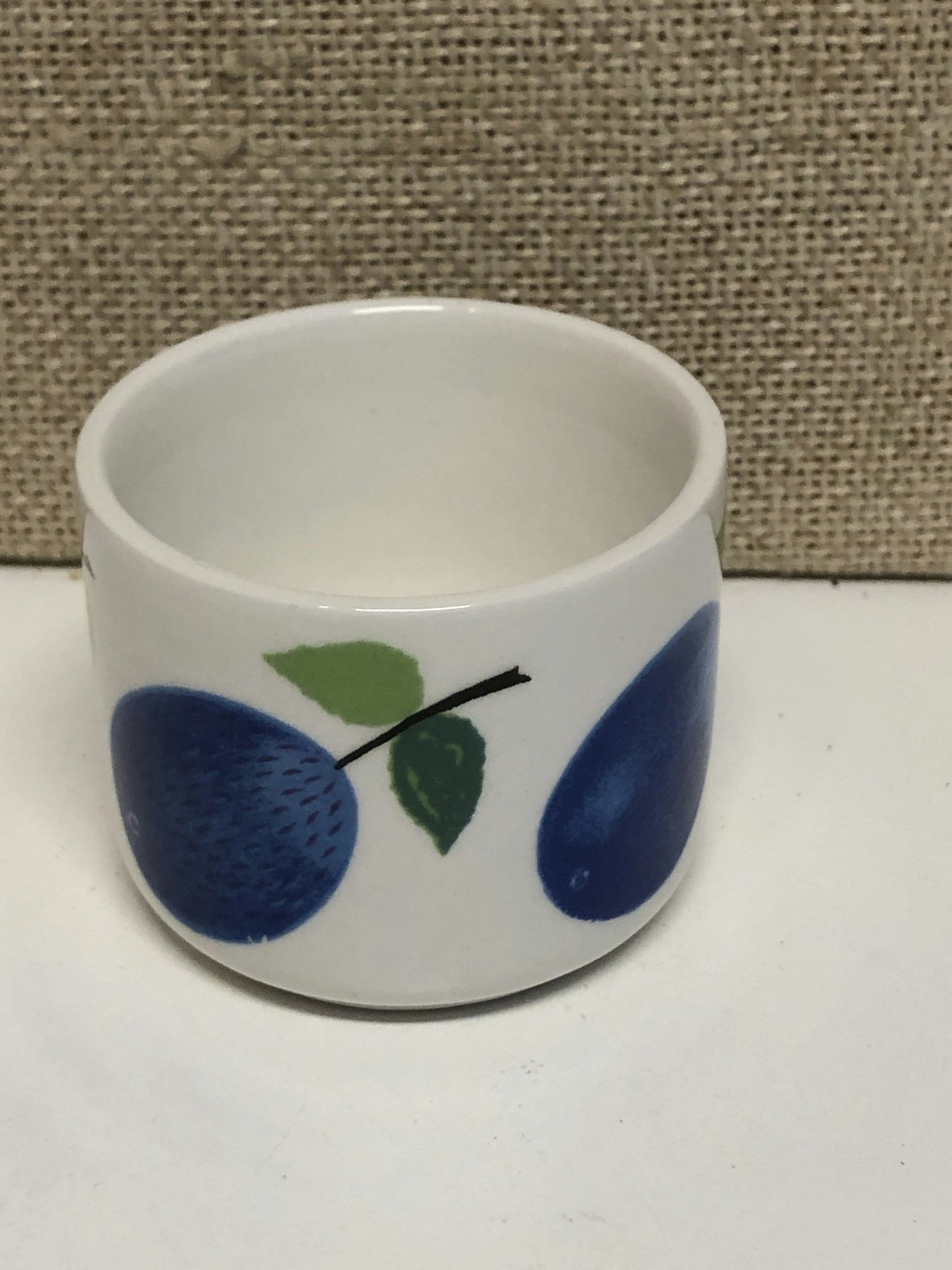 EGG CUP, flintware "Prunus" Stig Lindberg, Gustavsberg.