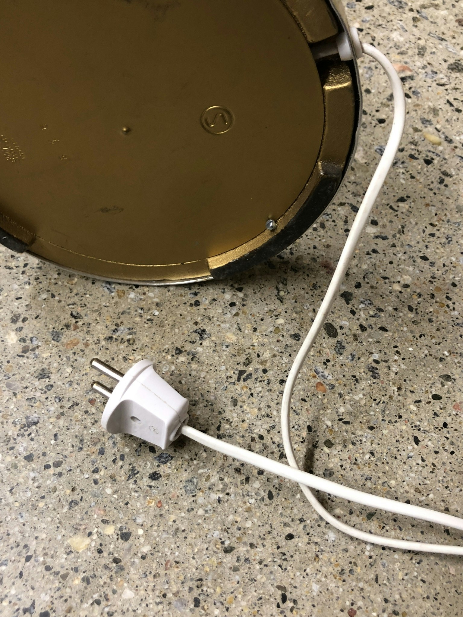 GOLVLAMPA, metall, EWÅ, Värnamo.