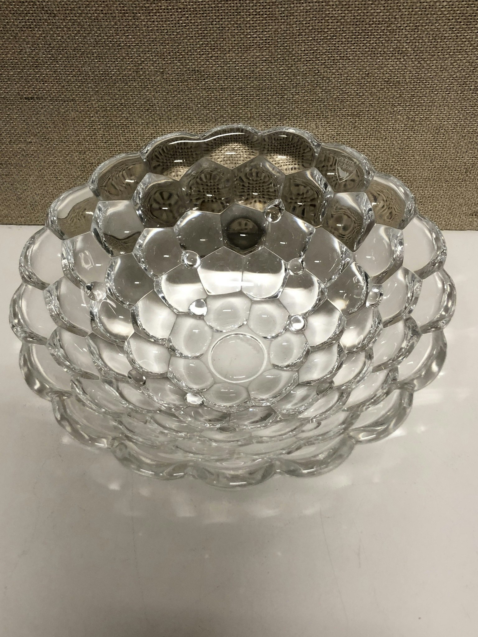 SKÅL, glas, "Hallon" Anne Nilsson, Orrefors, 1900-talets slut.
