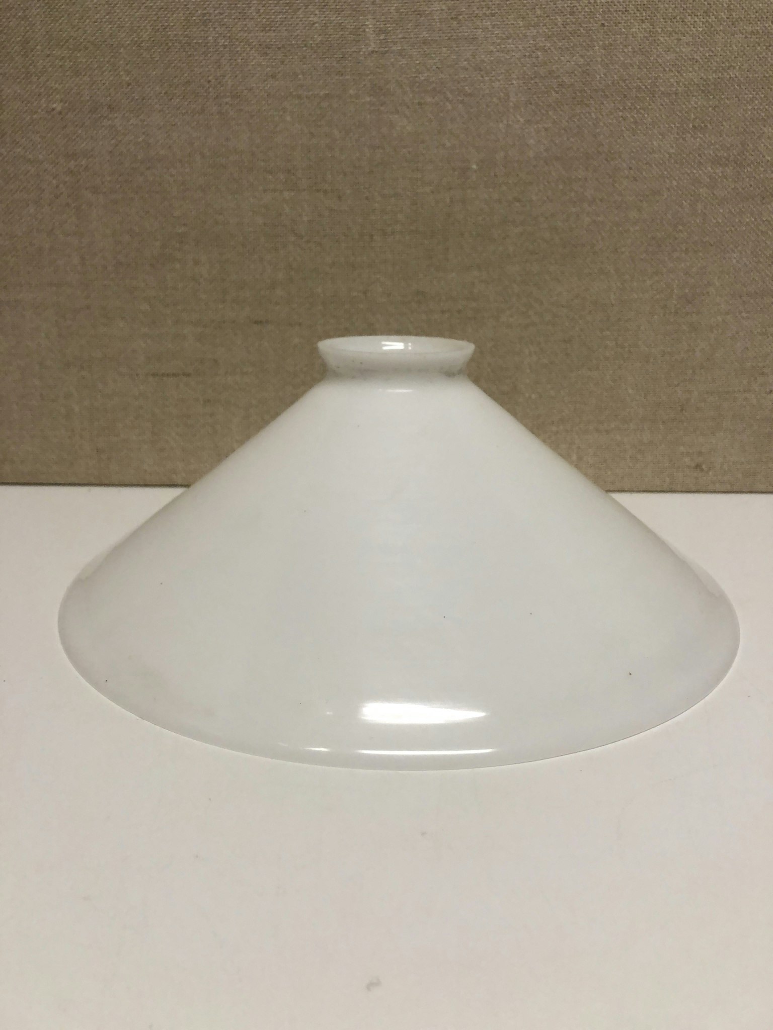 KUPA, skomakarlampa, glas, 1900-talets början.